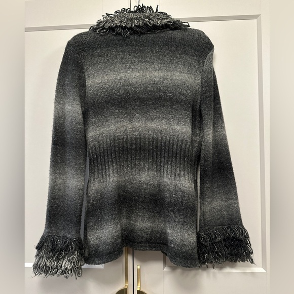 ALFANI Ombre Gray Button Front Cardigan With Loop Yarn Trim, M - Picture 5 of 5
